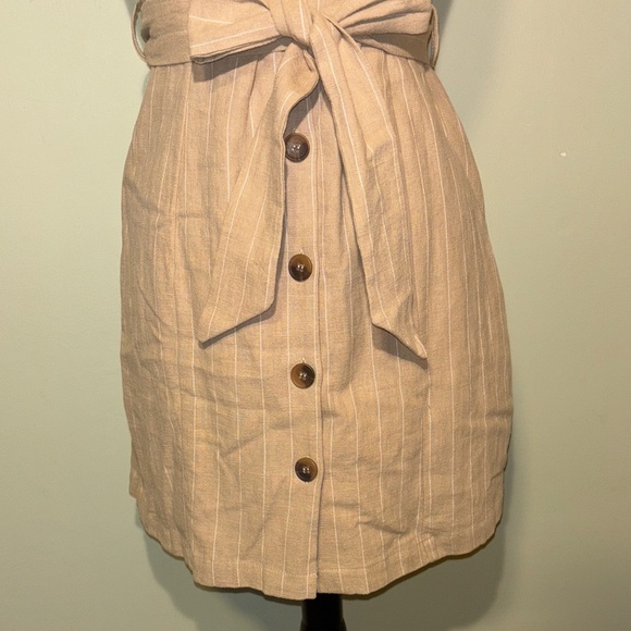 LOST & WANDER Chic tan/white striped Button-Down Halter Mini Dress size Small - Picture 4 of 13